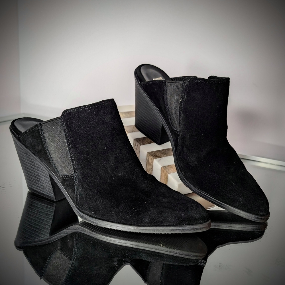 Blondo Waterproof Chic Black Suede Wedge Mules